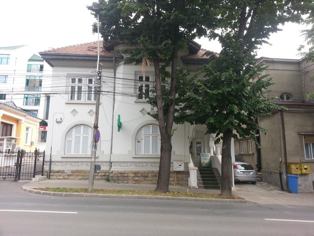 Hostel Andrei ياش المظهر الخارجي الصورة